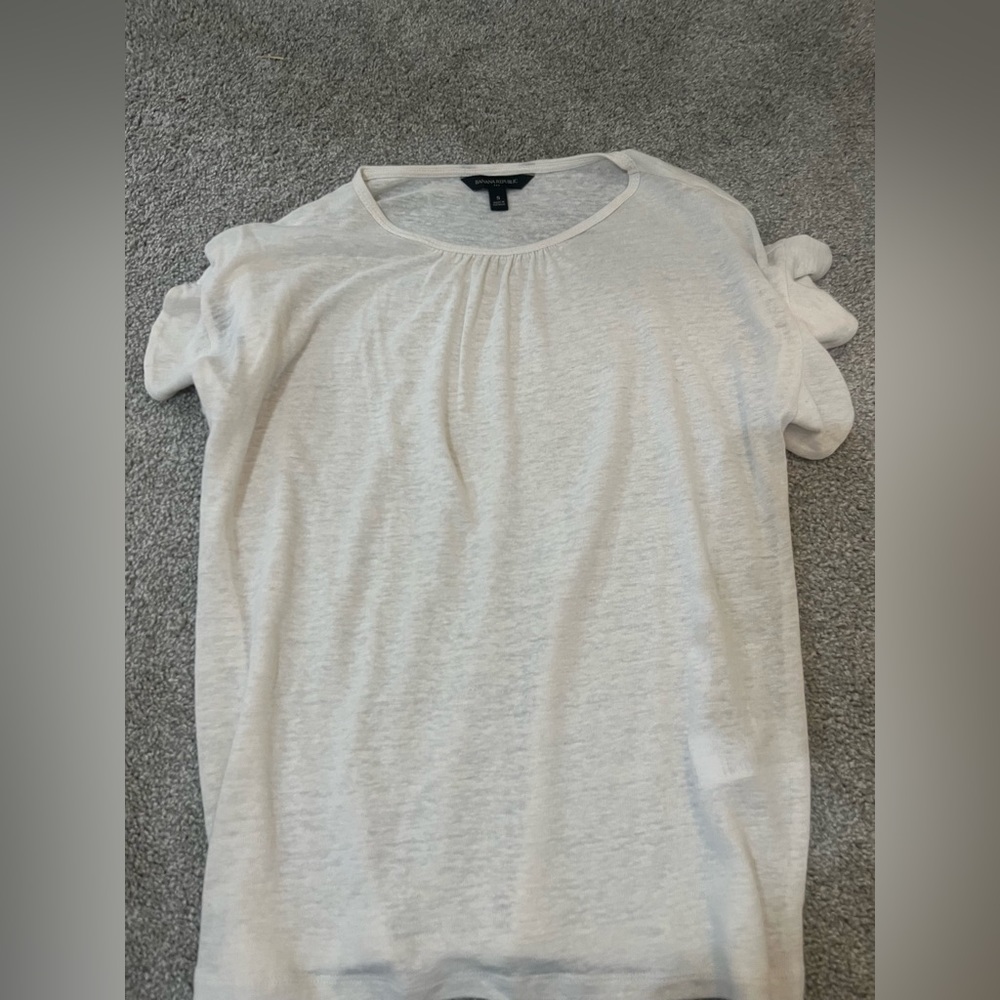 Banana Republic white top